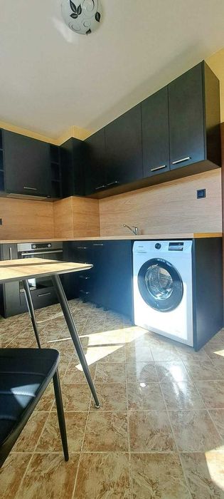 Дава се под наем Двустаен апартамент в Перник, Център - 65 кв.м за 382.5 € - Снимка #8