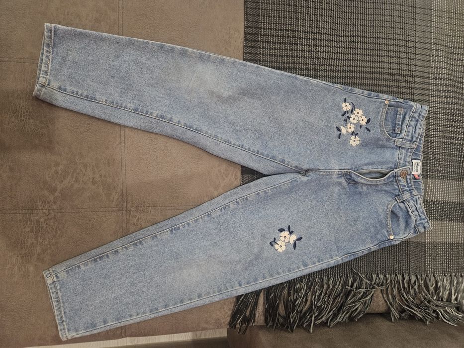 Джинсы для девочек