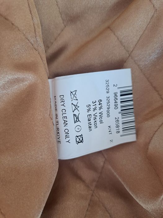 Уникално дамско палто ,размер 36