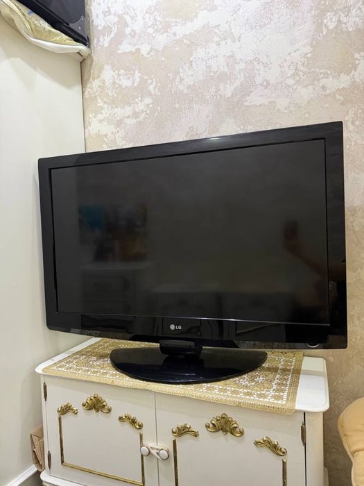 Продается телевизор 43  LG
