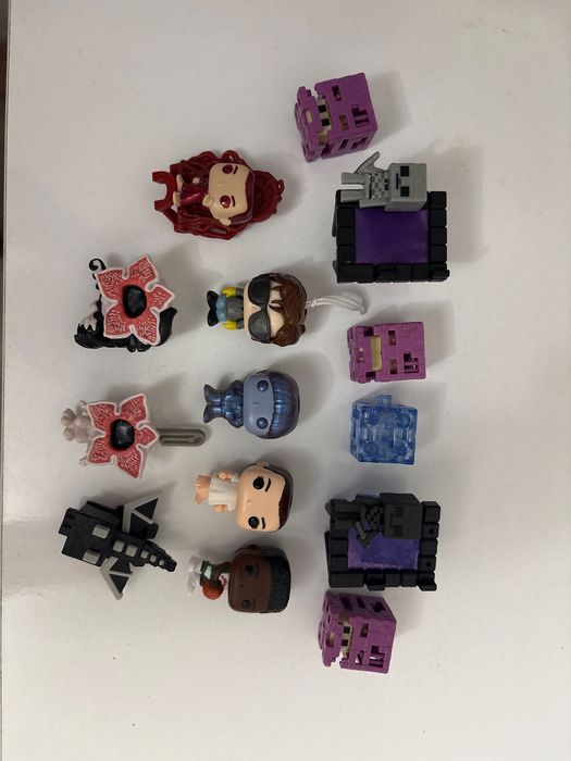 Kinder Joy Stranger things/ Minecraft фигурки