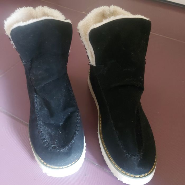 Vind ghete îmblănite marimea 37 , 38