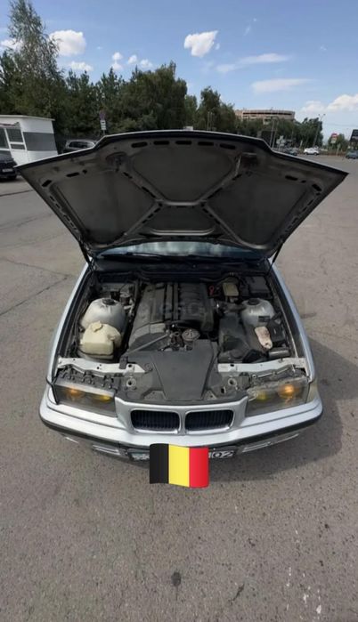 Продам BMW 320 в хорошем состоянии