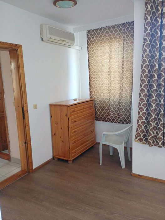 Етаж от къща под наем Бриз