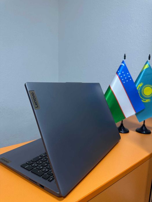 Lenovo Ideapad slim 3