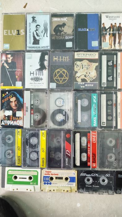 Лот аудио касетки ретро