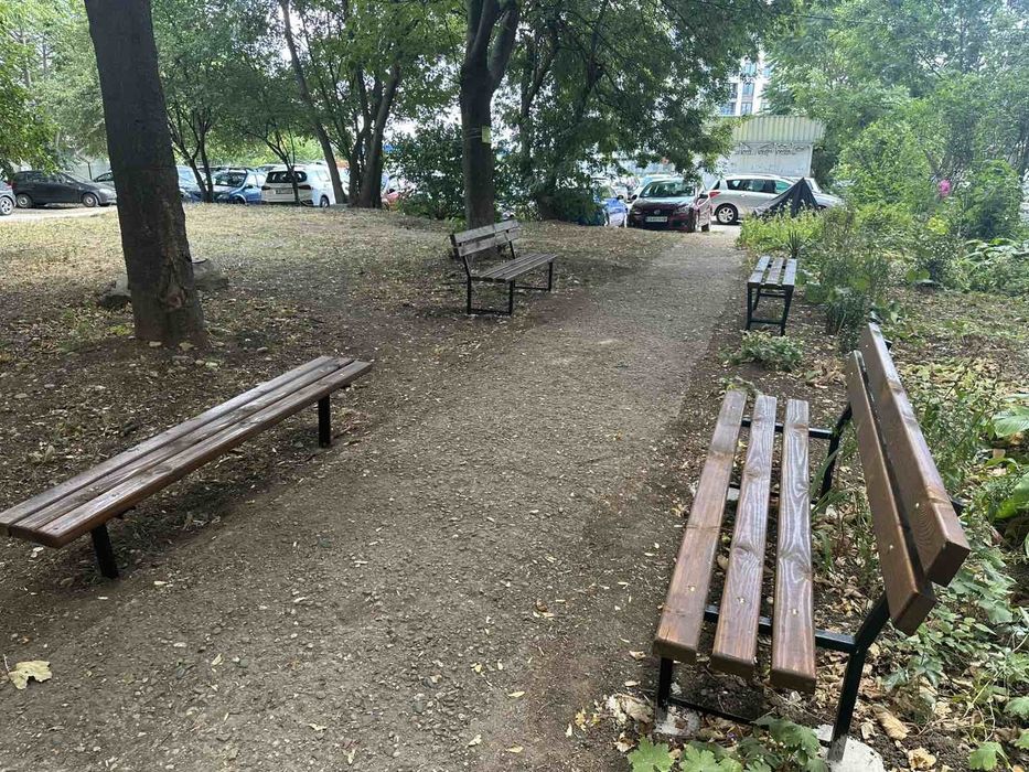 Метално дървени пейки