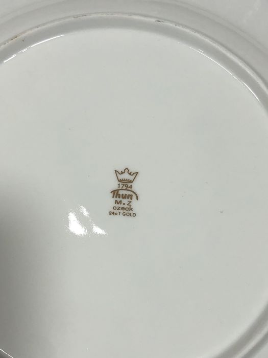 Продаются тарелки Мадонна Чехия оригинал