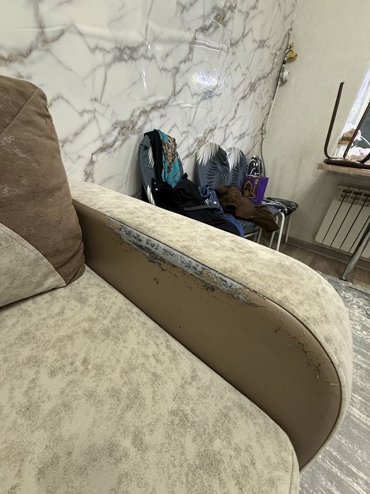 Продам диван в хорошем состояний