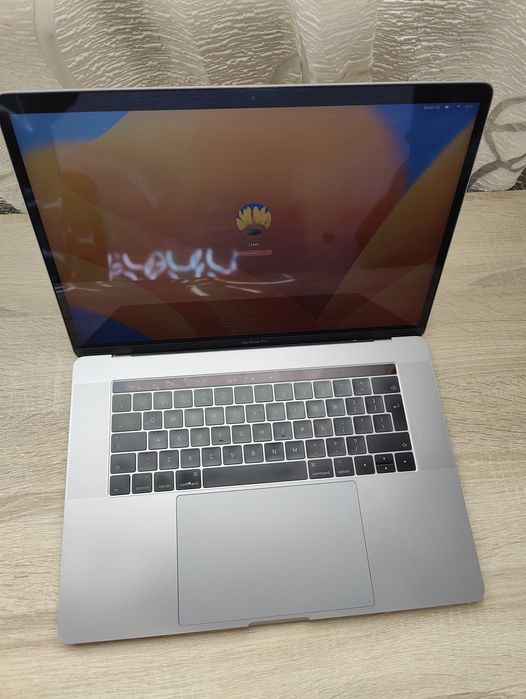Apple Macbook Pro 2017 Retina i7
