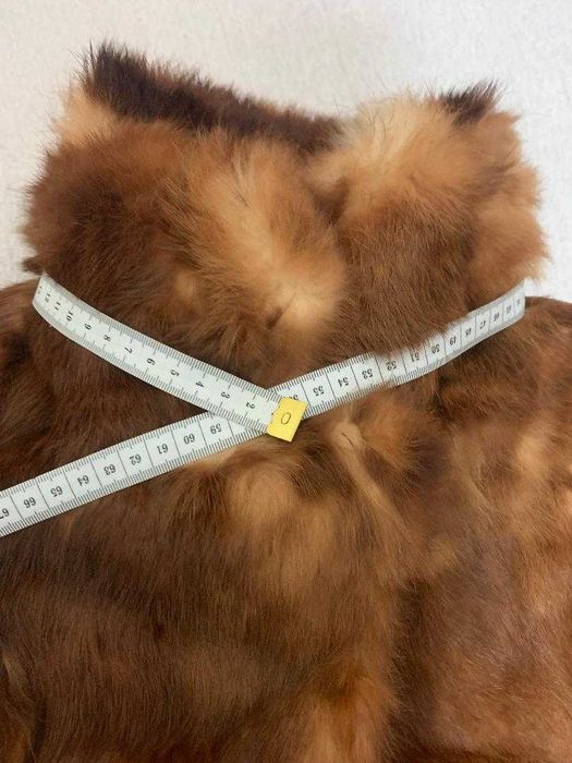 Vând haină lungă de blană naturală iepure