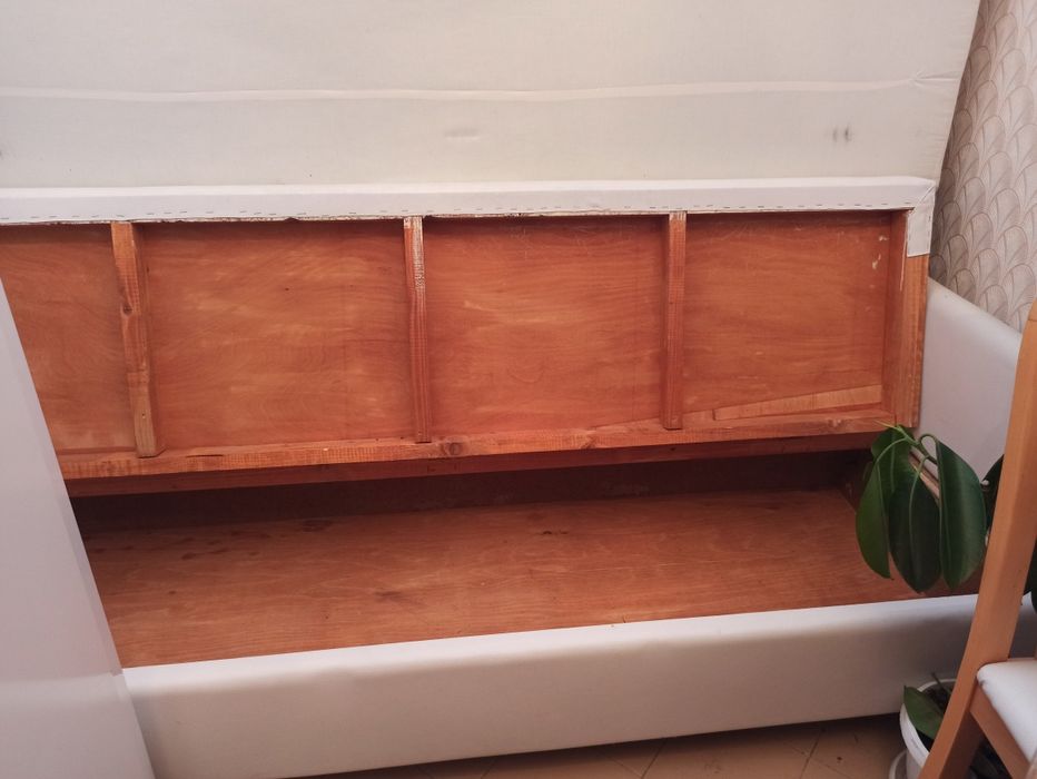 Продавам кухненско диванче,ракла