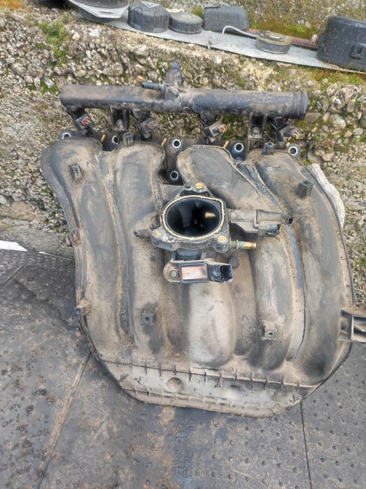 Всмукателен колектор с рейката и дюзите за Пежо-407,1.8,16V-116к.с.