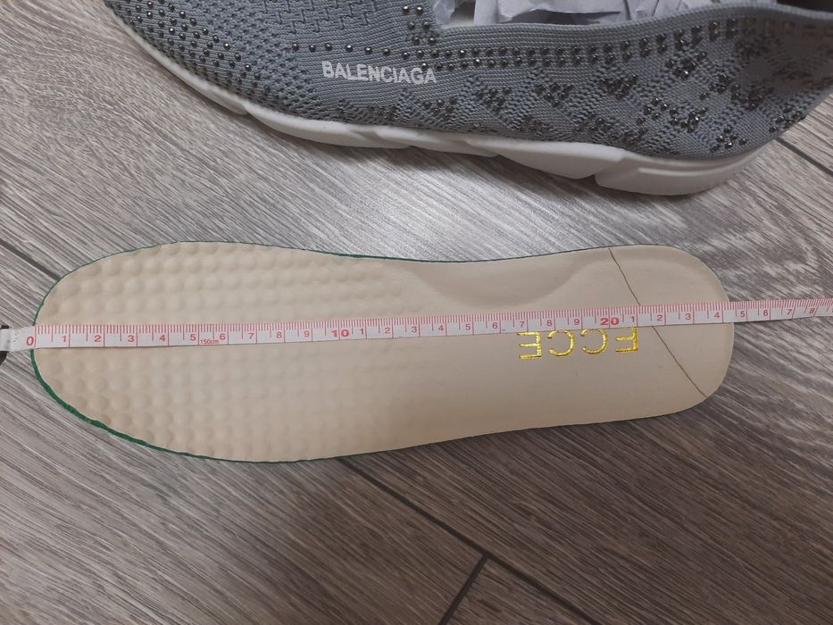 кроссовки  39 рр