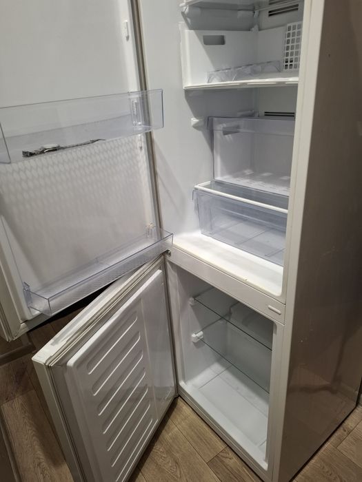 Продам б/у холодильник