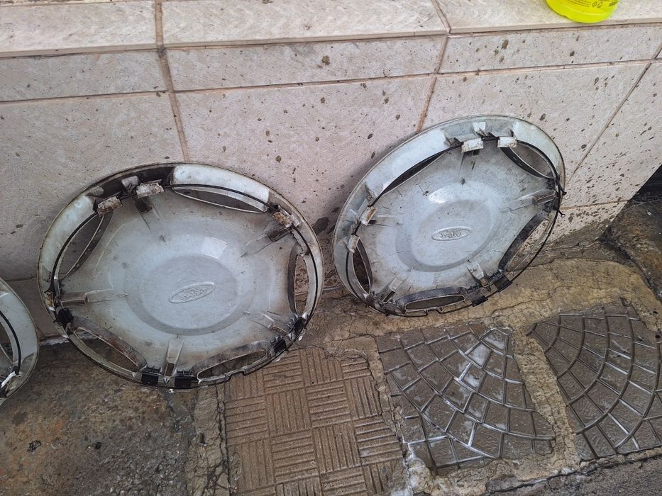 Оригинални Тасове за Форд 16 цола !