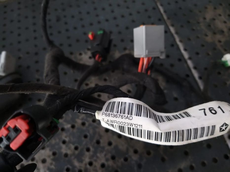 Cablaj instalatie electrica usa dreapta spate jeep grand cherokee 4 wk wk2 p68136761ad