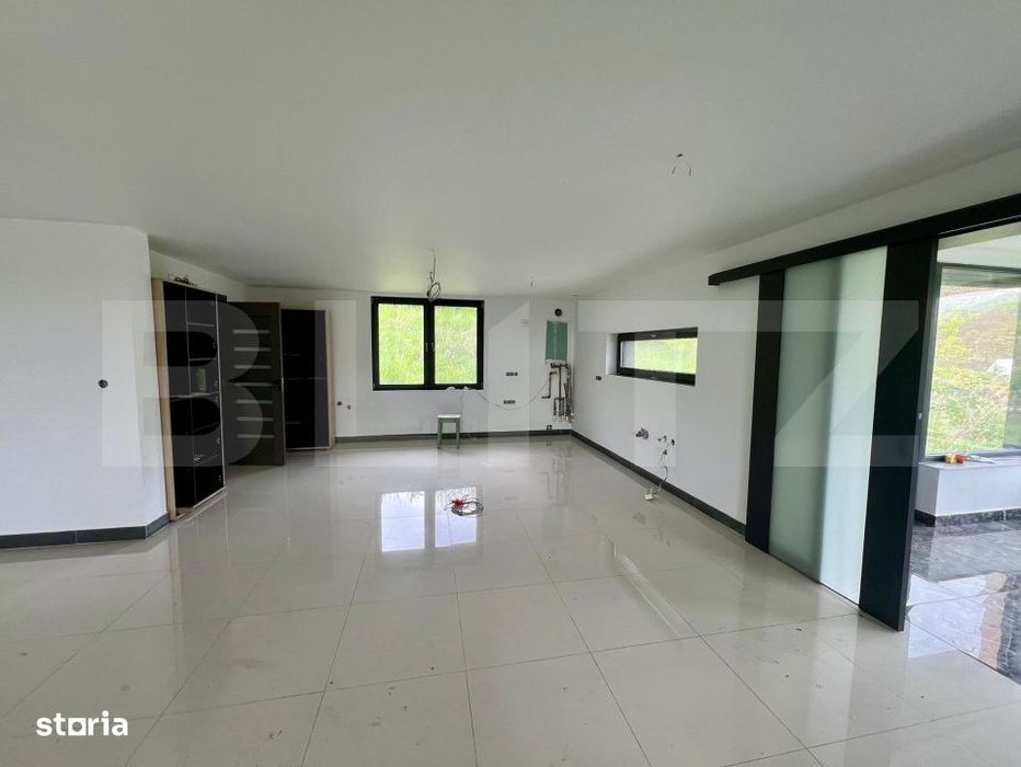 Casa stil mediteranean, 162 mp, teren 2600 mp, zona Silivasu de Campie