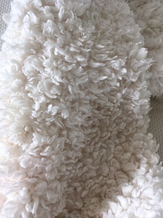 guler de iarna, alb, pufos si calduros