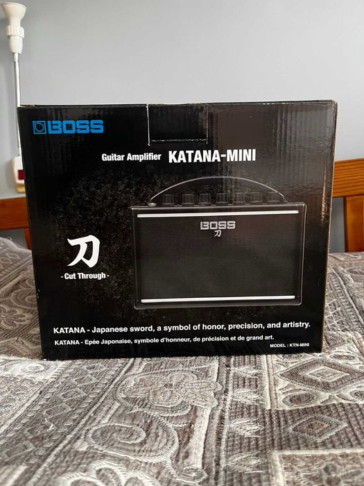 Boss Katana-Mini – Пълен комплект с кутия (Използван веднъж!)