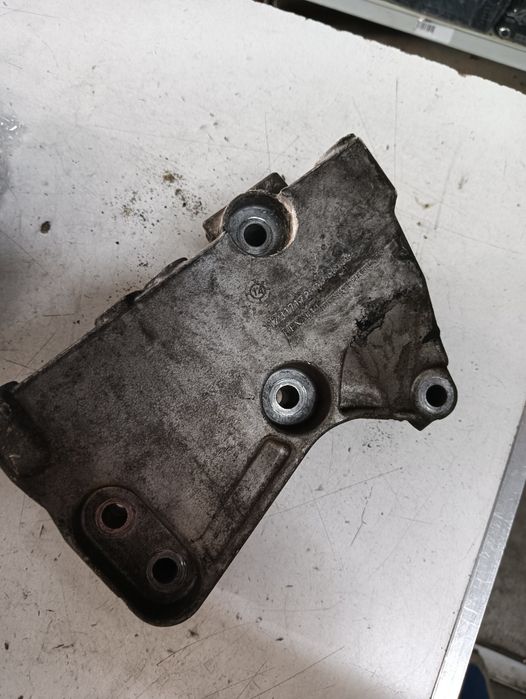 Suport motor dreapta fata DACIA LOGAN II [ 2012 - > ] dCi / Blue dCi 7