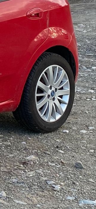 Jante Fiat r16 cu cauciucuri de vara bune