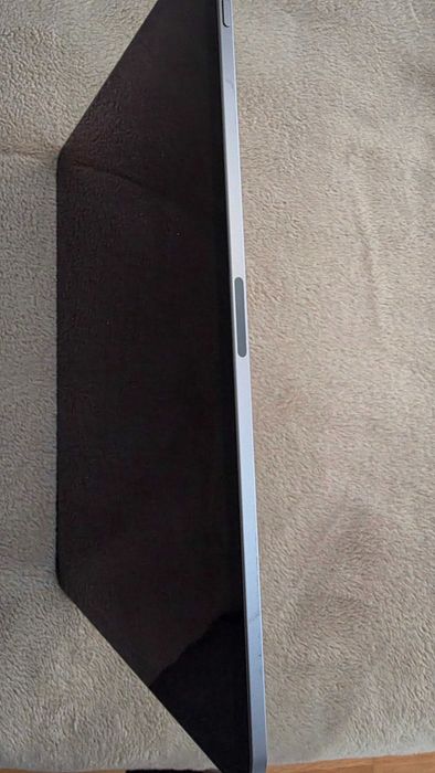 Apple iPad Pro 12.9” – перфектно състояние + Apple Pencil – подарък