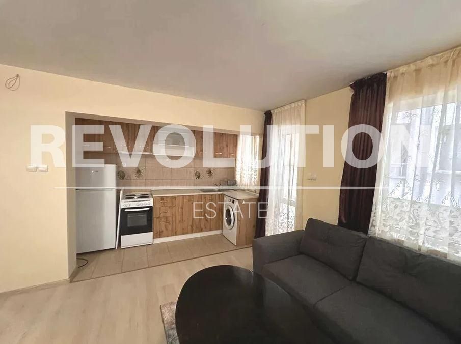 Дава се под наем Двустаен апартамент в Варна, Окръжна болница - 65 кв.м за 480 € - Снимка #1