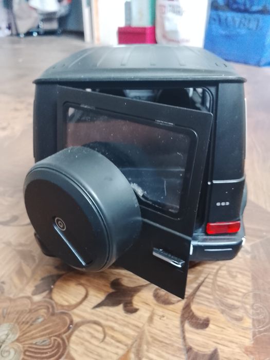 Продам машину игрушечную