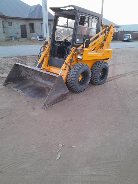 Продам мини погрузчик мксм 800