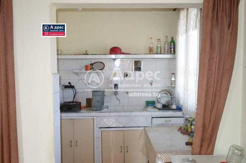 Продава се Къща в с. Гецово, Област Разград - 194 кв.м за 523 €/кв.м - Снимка #12