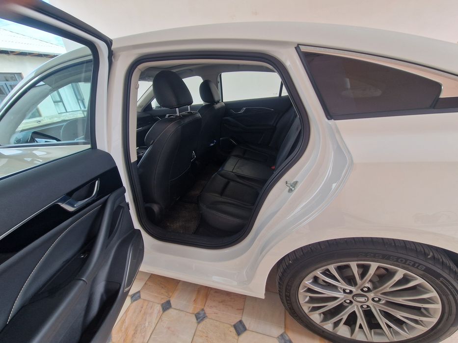 Bestune b70 1.5 Turbo