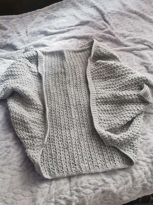 Жилетки ръчно плетиво
