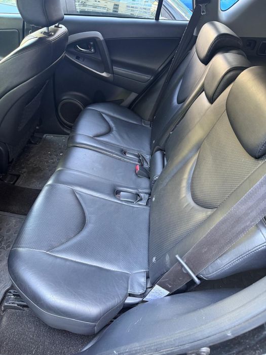 Toyota Rav4 2.2D cat 2007, 5000 de euro usor negociabil