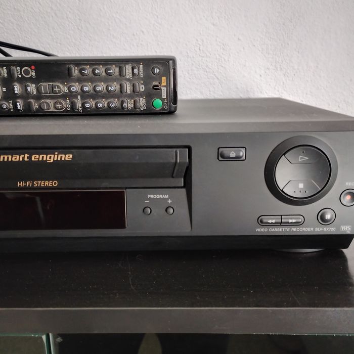 Видео рекордер Sony SLV-SX720 за ремонт или части