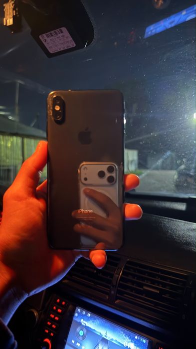 продается iphone XS MAX