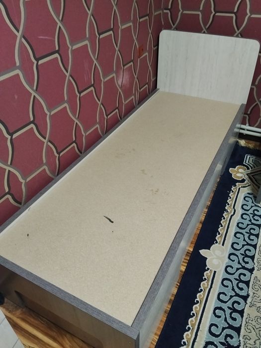 Кровать одна спальня