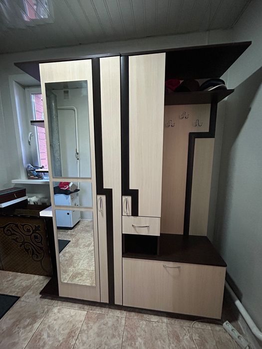 Продам шкаф прихожая