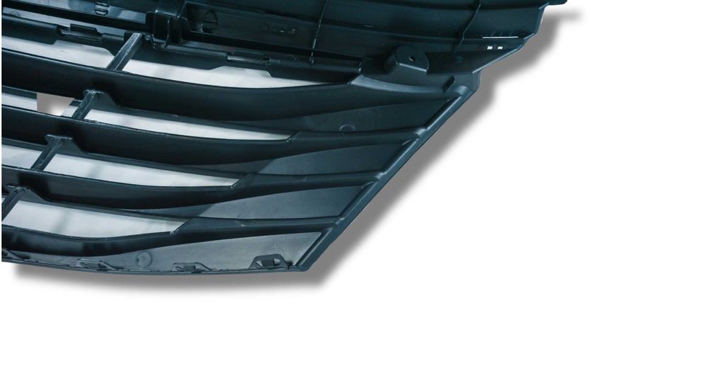 Решетка радиатора Logan 2009-