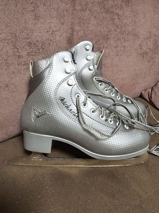 Продам фигурные коньки  BOTAS производство Чехия в отличном состоянии,