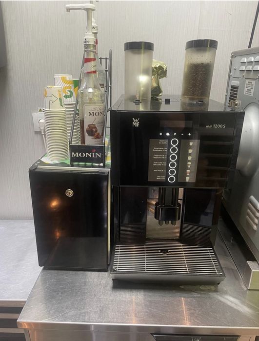 Espressor automat WMF 1200S