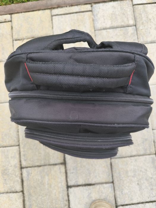 Vând rucsac David Jones