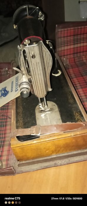 Швейная машина настольная