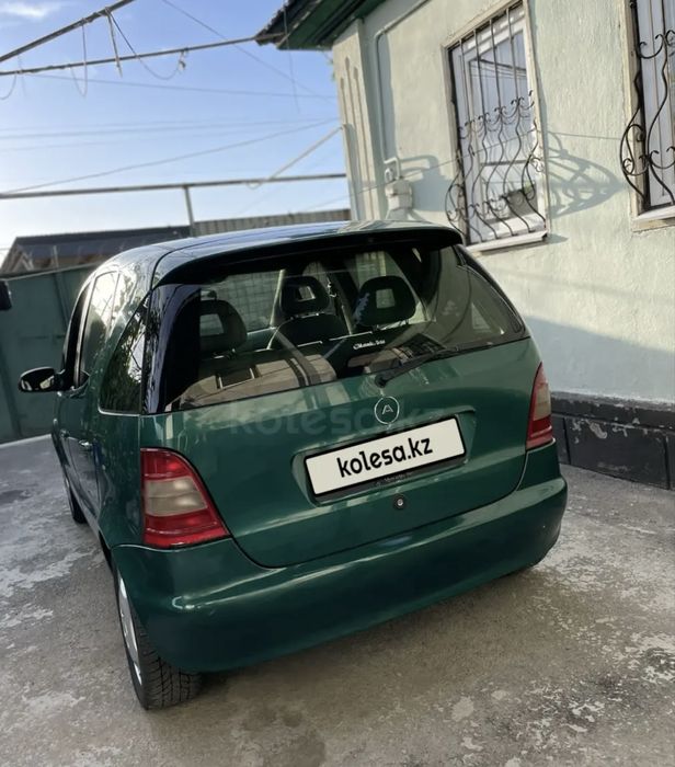 Мерседес А160.