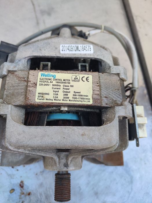 Двигатель,и гофра,от стиральной машины Аристон