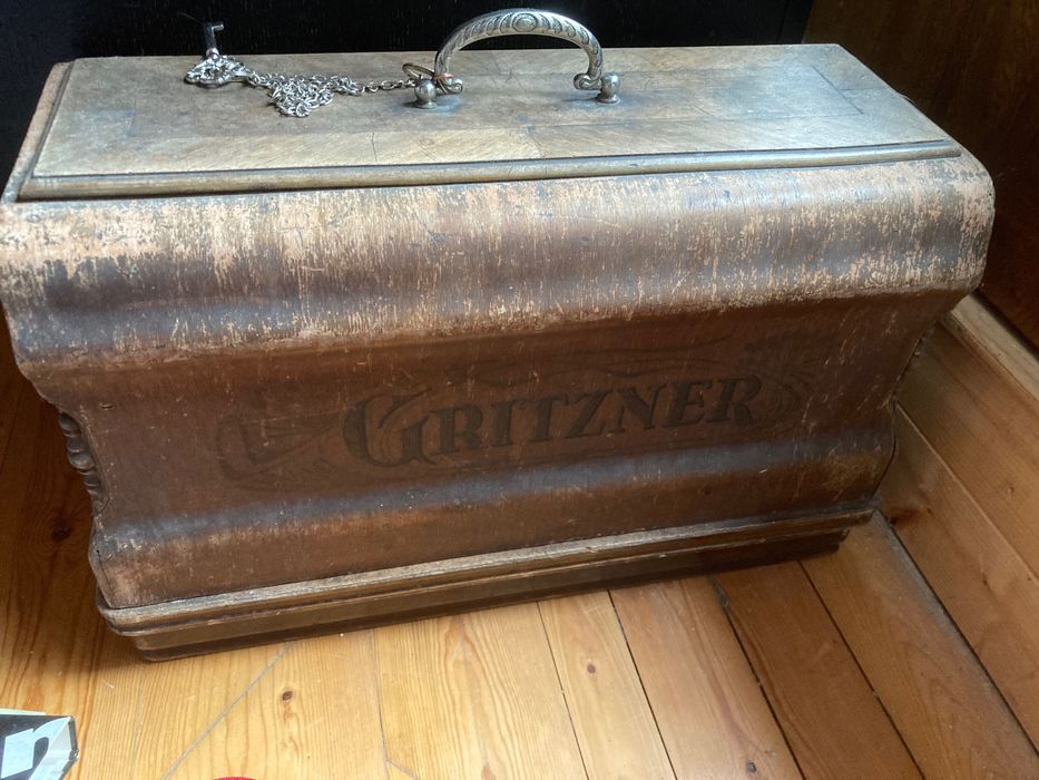 Работеща шевна машина Гринцер