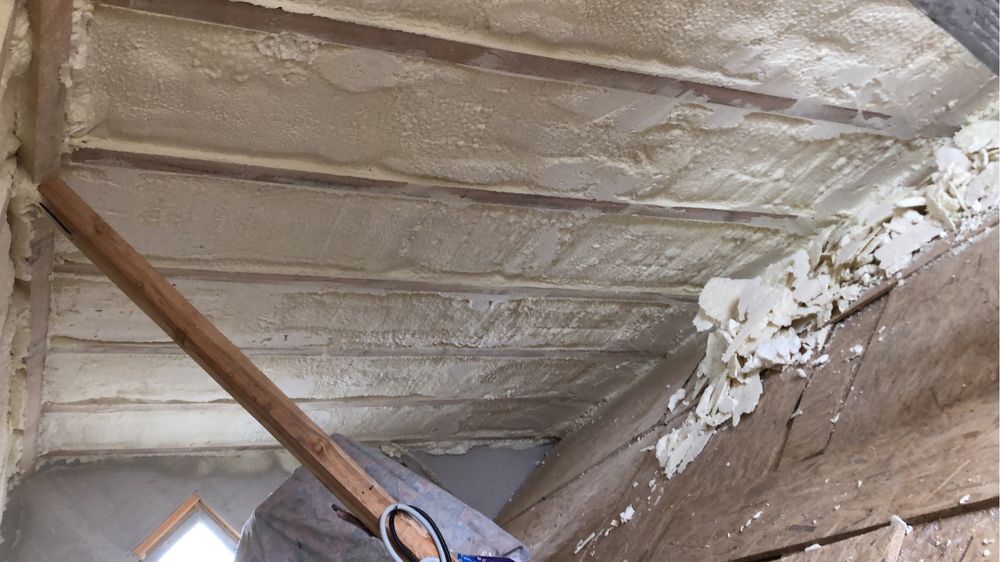 Izolatii spuma poliuretanica Izolatii Bucovina