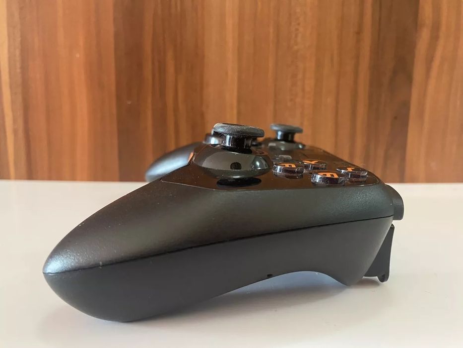 Controler de joc MOGA Pro pentru telefoane Android