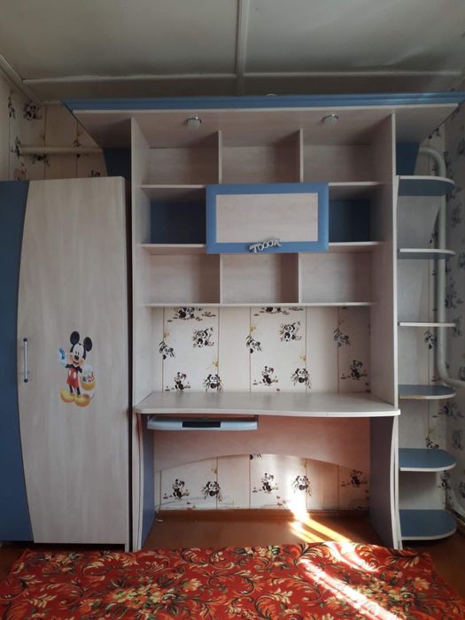 Продам детскую стенку