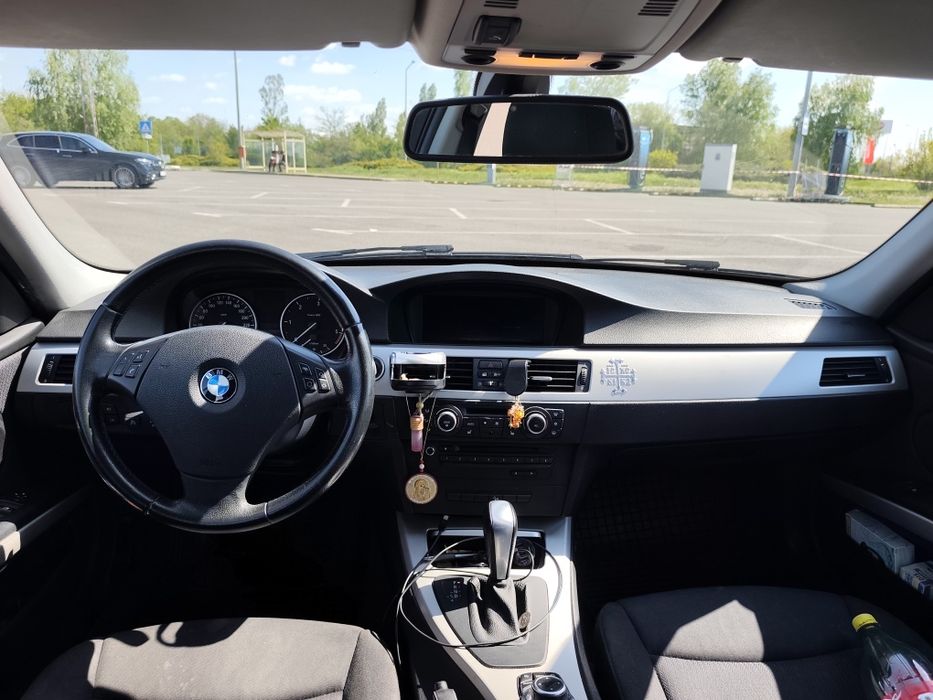 BMW 320 xi 2011 E90
